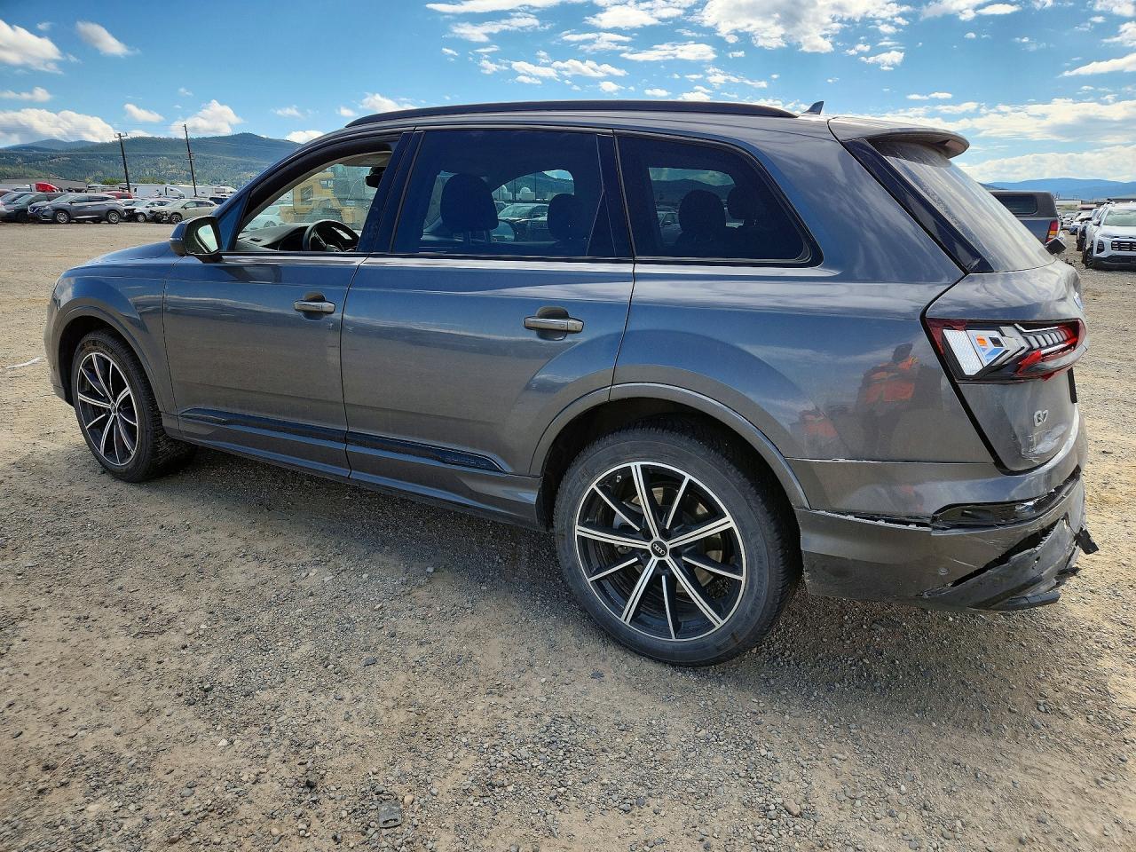 2023 AUDI Q7