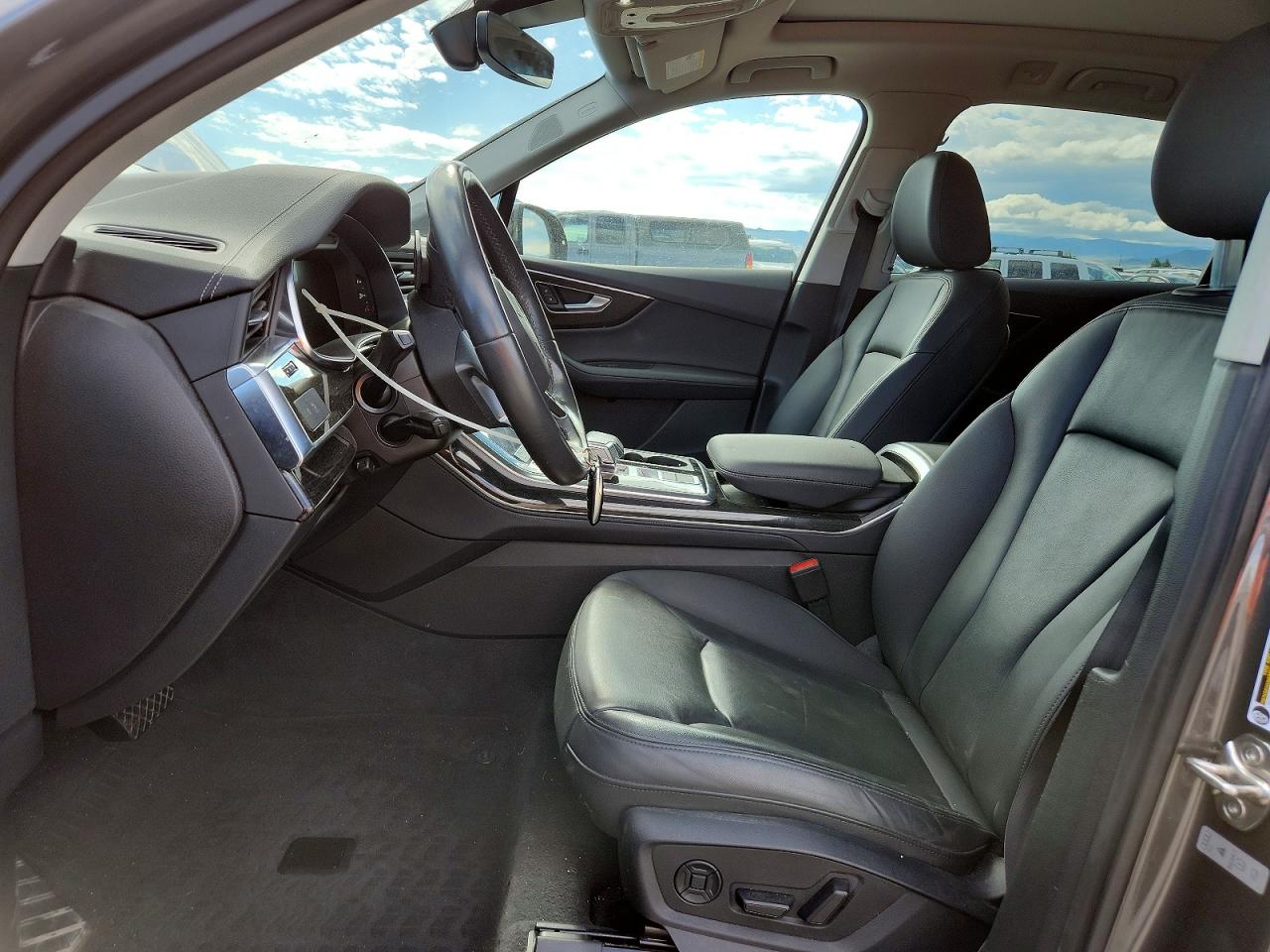 2023 AUDI Q7