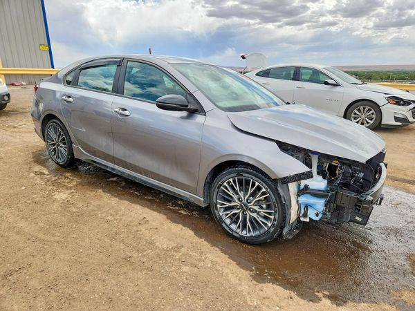 2024 KIA FORTE GT Line
