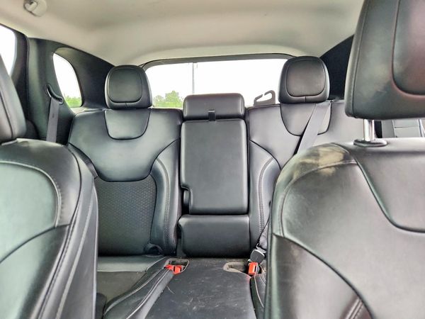 2021 JEEP CHEROKEE LATITUDE PLUS 4X4