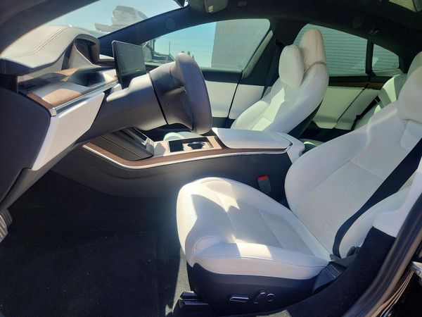 2023 TESLA MODEL S — DENT