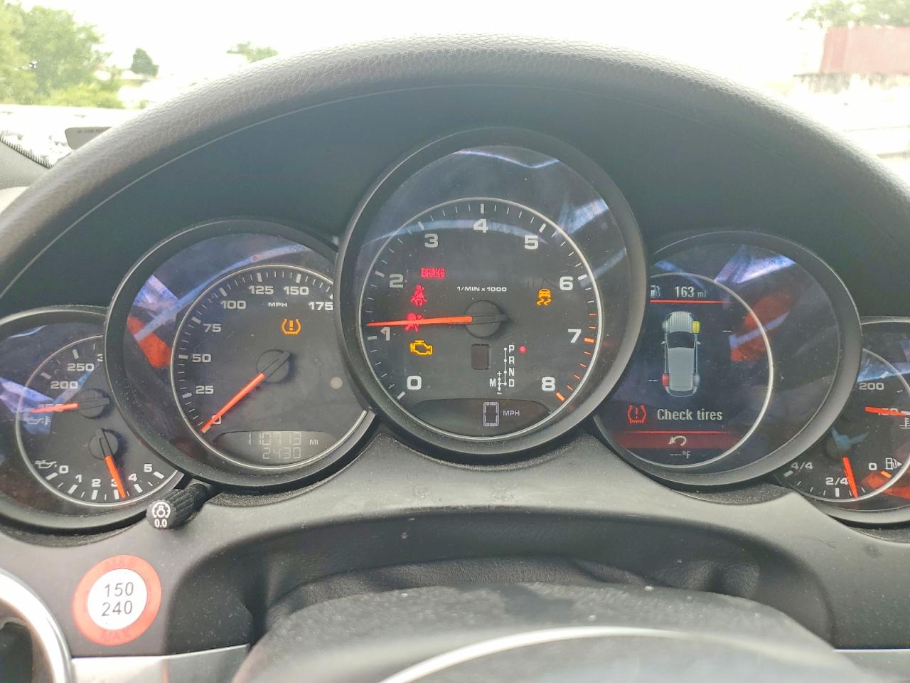 2016 PORSCHE CAYENNE