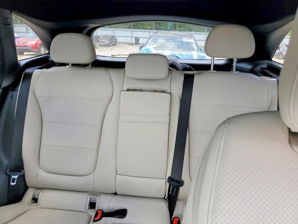 2023 MERCEDES-BENZ GLC GLC300
