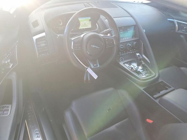 2021 JAGUAR F-TYPE R