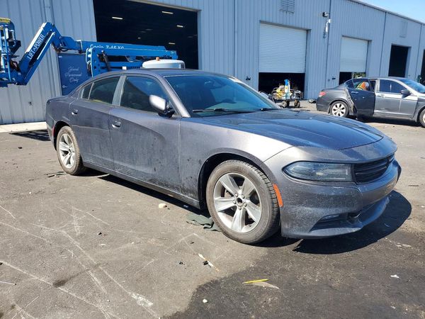 2016 DODGE CHARGER SXT RWD