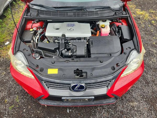 2014 LEXUS CT 200h