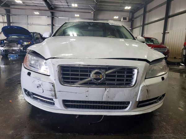 2012 VOLVO S80