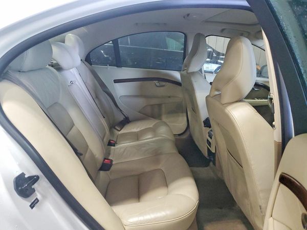 2012 VOLVO S80