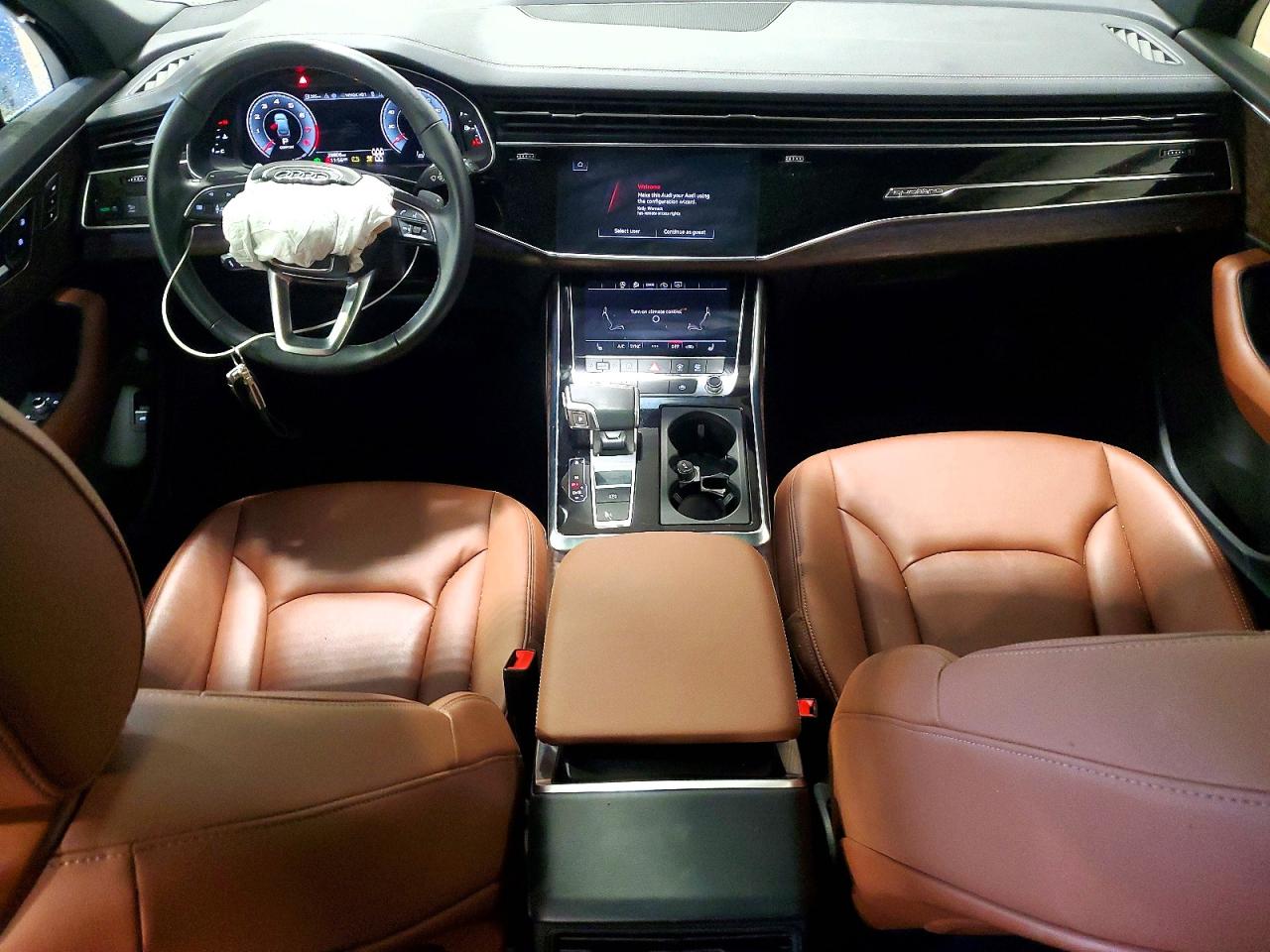 2025 AUDI Q7 quattro Premium