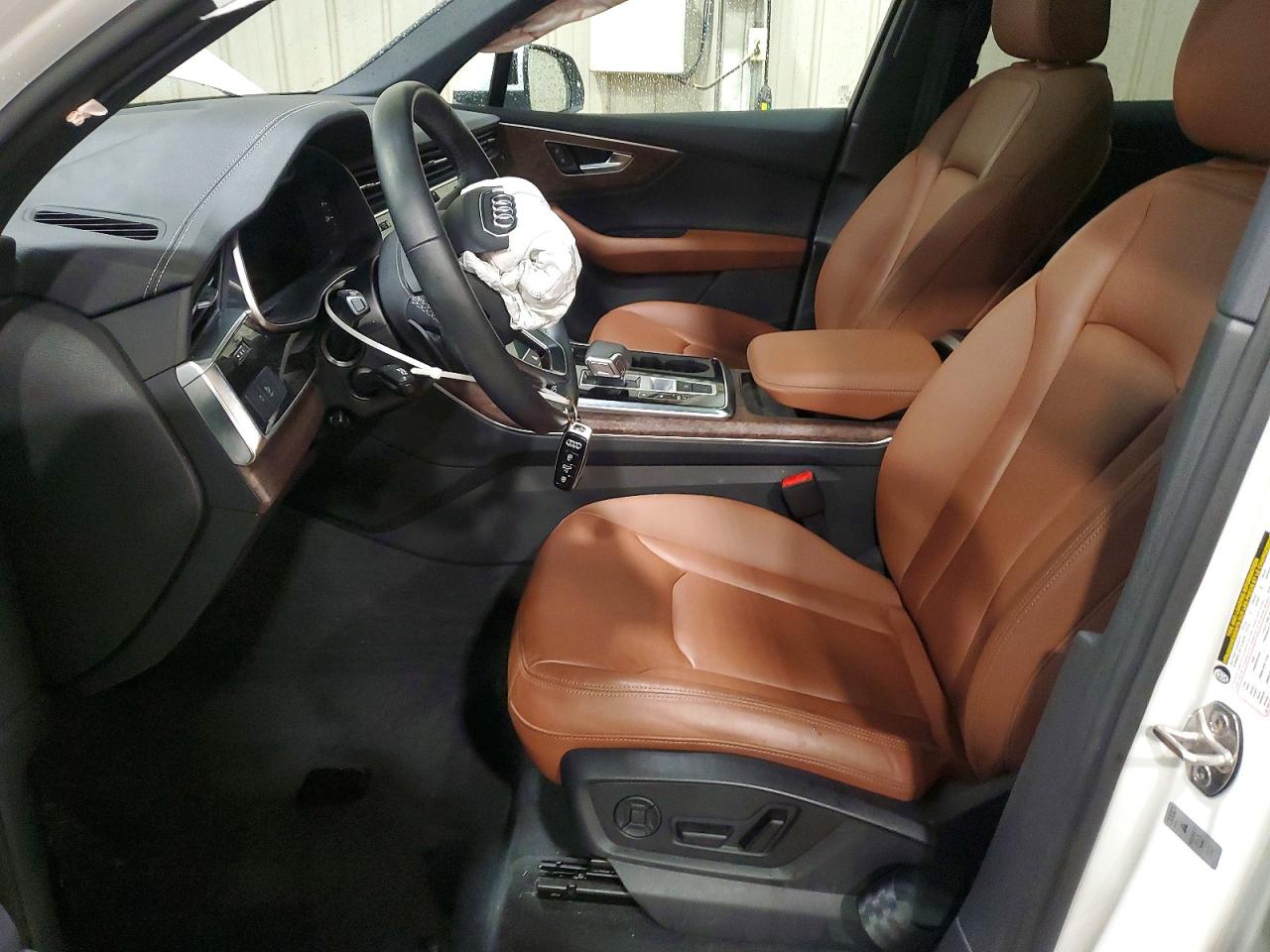 2025 AUDI Q7 quattro Premium