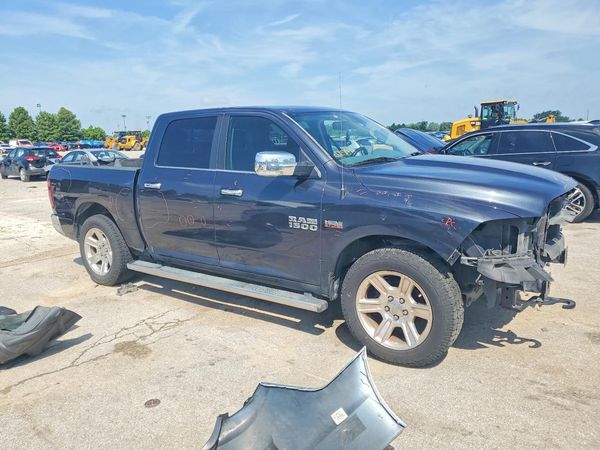 2018 RAM 1500 SLT