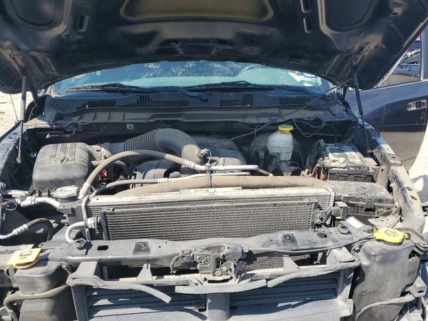2018 RAM 1500 SLT