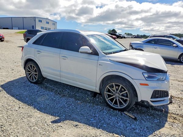 2018 AUDI Q3