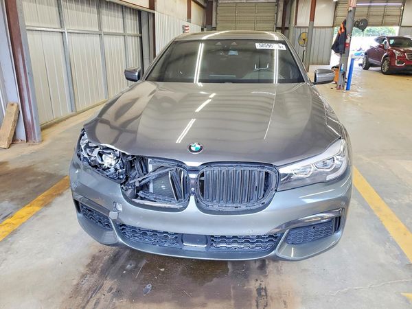 2019 BMW 740