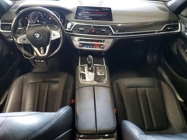 2019 BMW 740