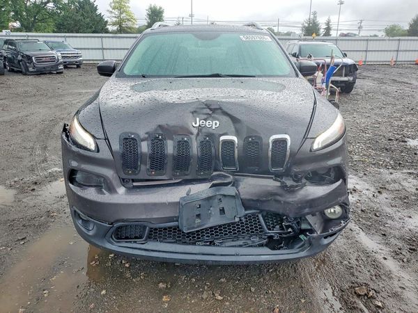 2017 JEEP CHEROKEE LATITUDE 4X4