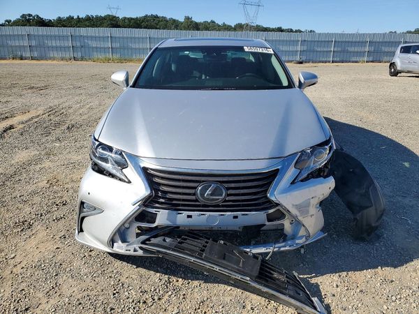 2018 LEXUS ES