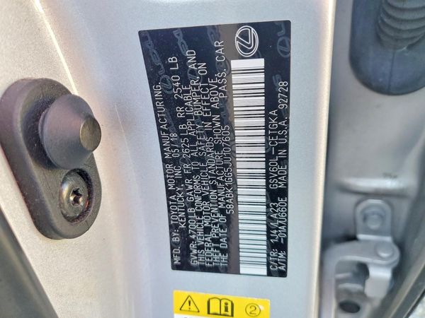 2018 LEXUS ES