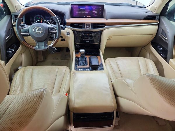 2017 LEXUS LX 570