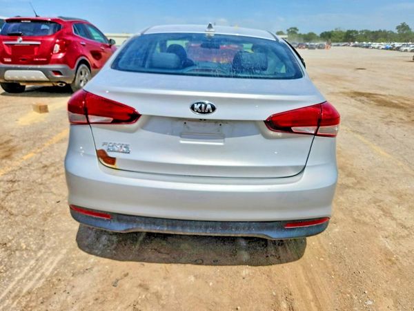 2018 KIA FORTE
