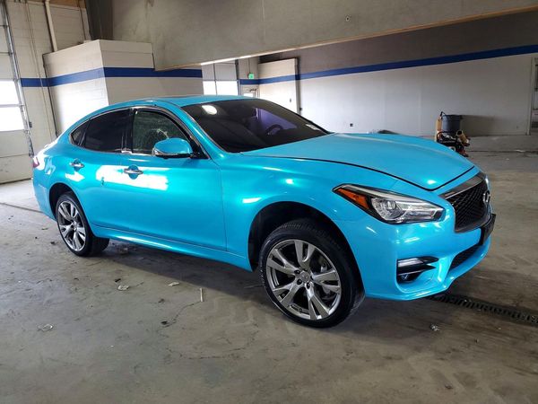 2015 INFINITI Q70