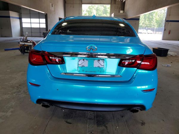 2015 INFINITI Q70
