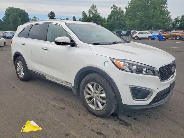 2016 KIA SORENTO L / LX
