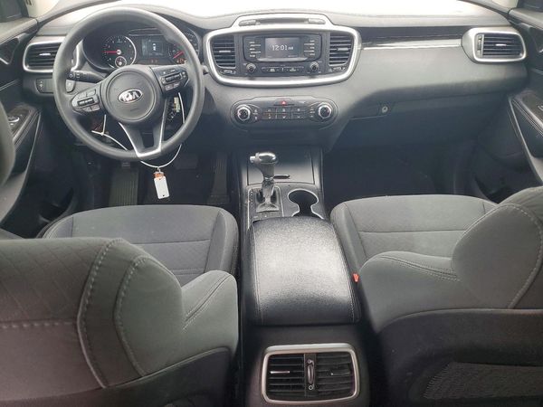 2016 KIA SORENTO L / LX