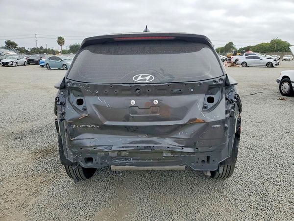 2022 HYUNDAI TUCSON SE