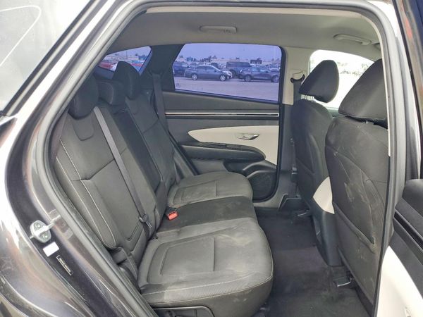 2022 HYUNDAI TUCSON SE