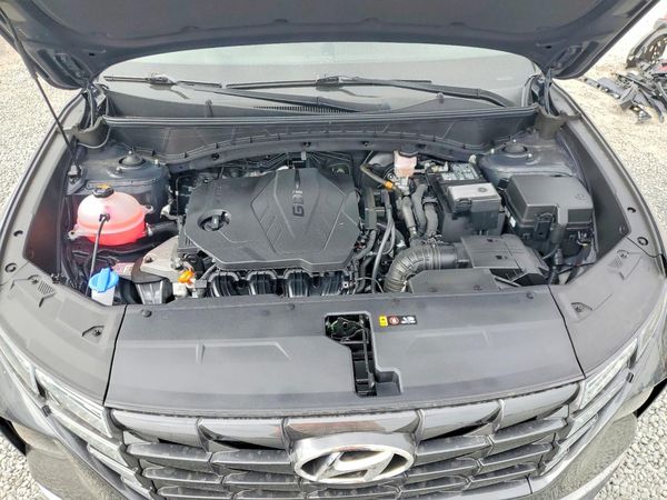 2022 HYUNDAI TUCSON SE