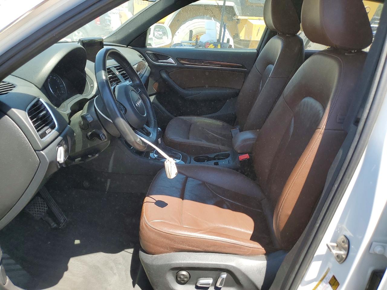 2016 AUDI Q3 quattro Premium Plus
