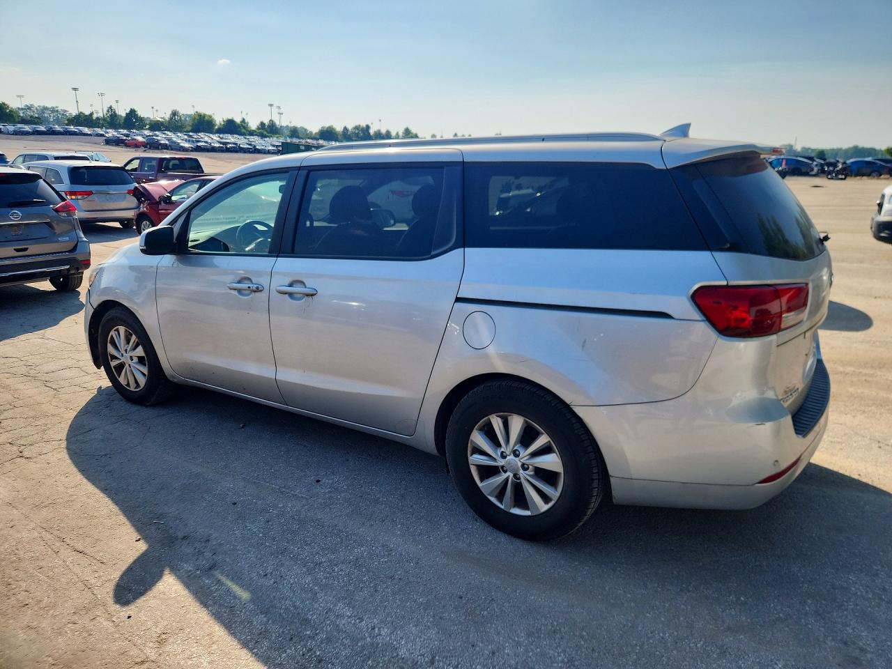 2017 KIA SEDONA LX