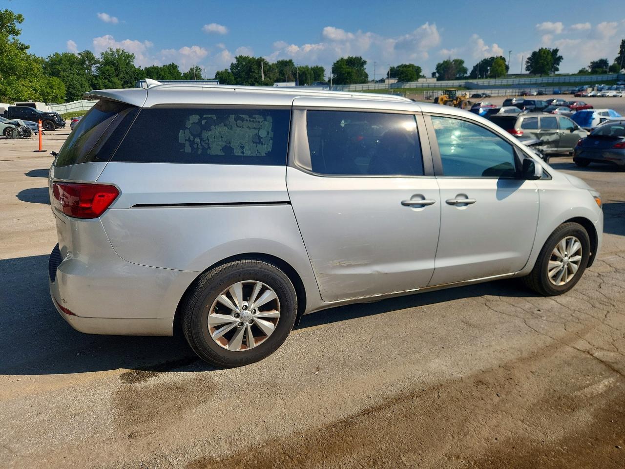 2017 KIA SEDONA LX
