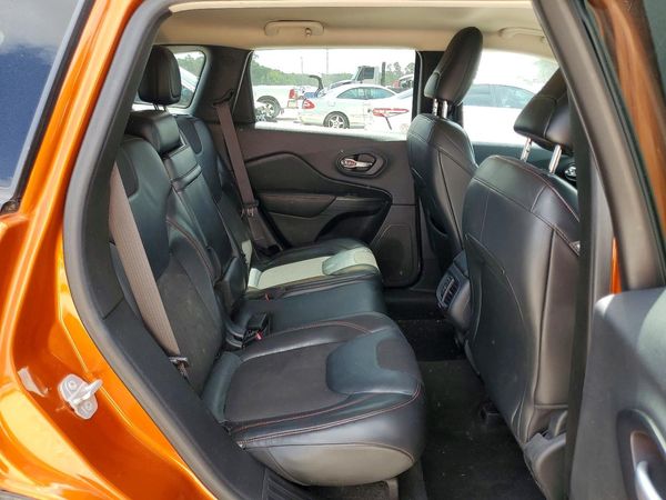 2015 JEEP CHEROKEE TRAILHAWK 4X4