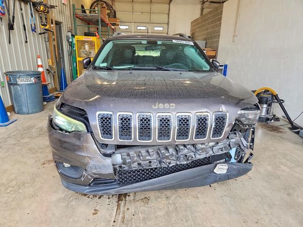 2019 JEEP CHEROKEE LATITUDE PLUS FWD