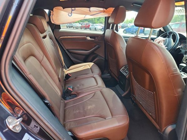 2017 AUDI Q5 quattro Premium