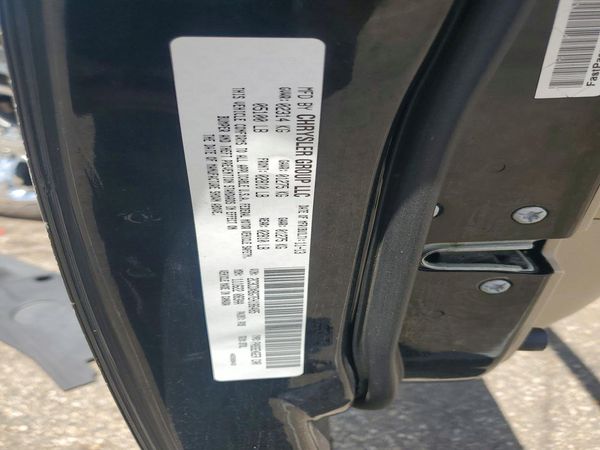 2014 DODGE CHARGER SE