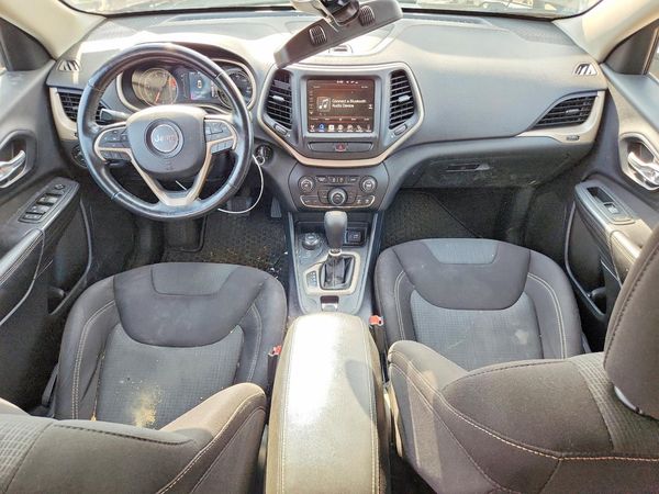 2016 JEEP CHEROKEE LATITUDE 4X4