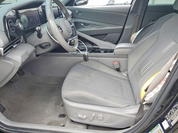 2021 HYUNDAI ELANTRA SEL