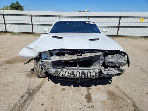 2018 DODGE CHALLENGER SXT