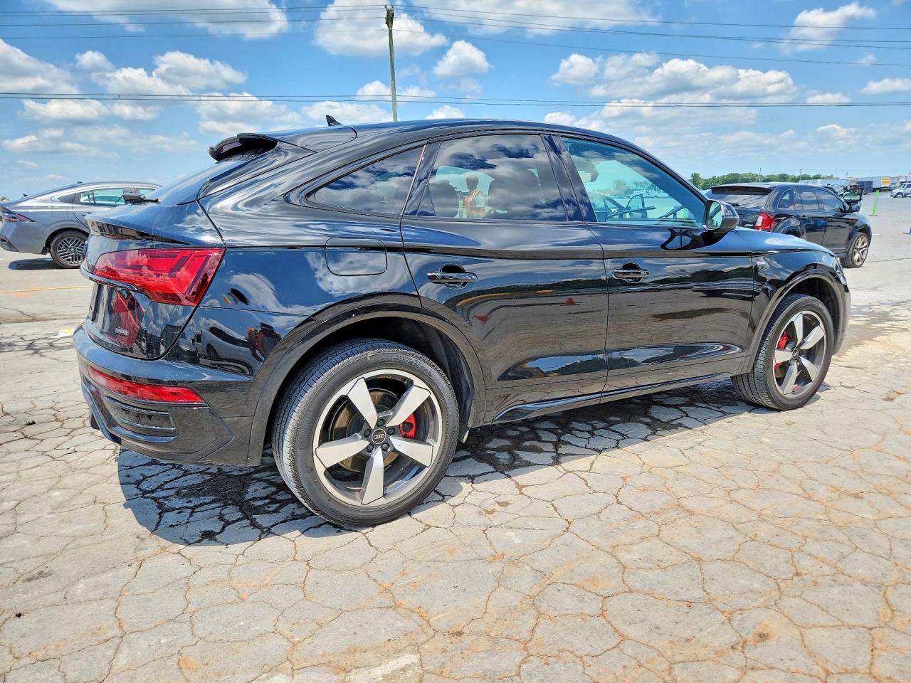 2024 AUDI Q5