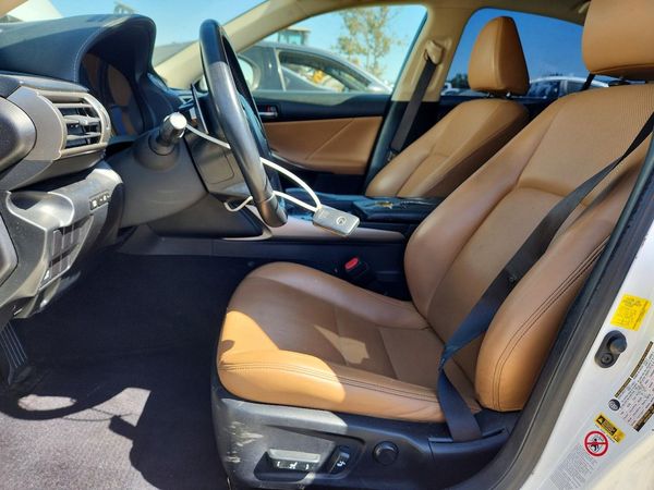2014 LEXUS IS