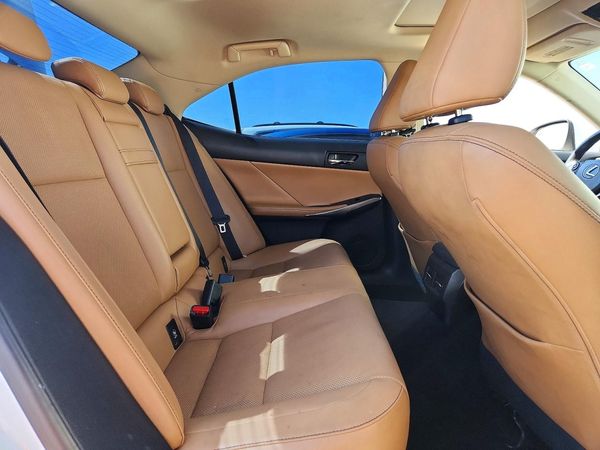 2014 LEXUS IS