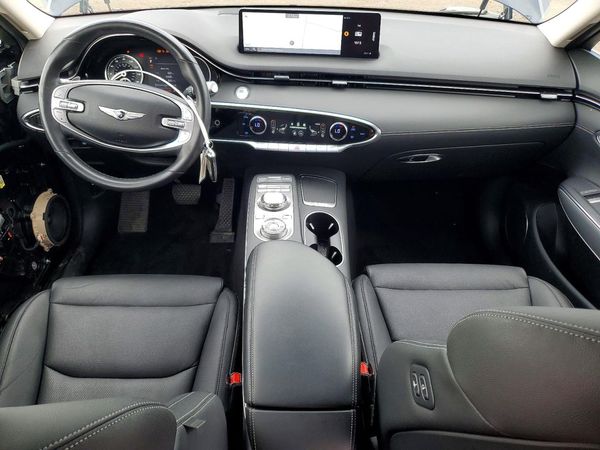 2025 GENESIS GV70