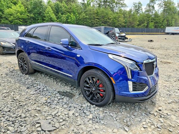 2025 CADILLAC XT5 Sport
