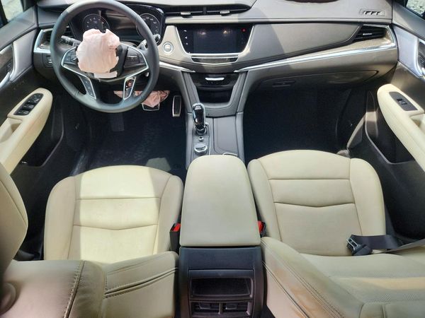 2025 CADILLAC XT5 Sport
