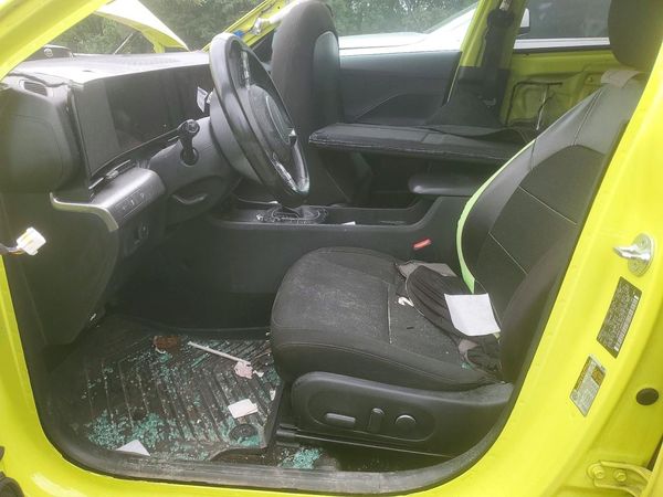 2024 HYUNDAI KONA SE