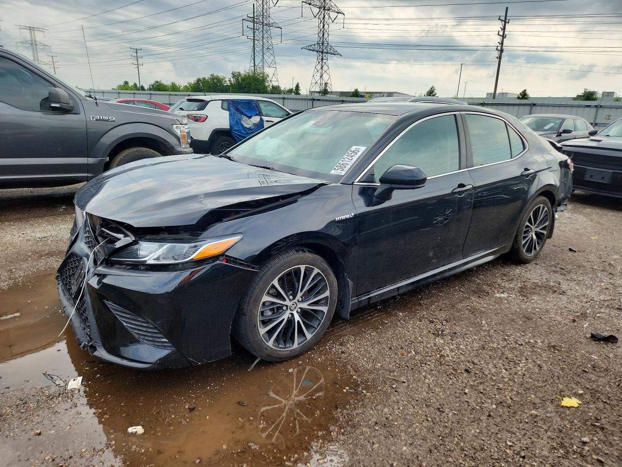 2020 TOYOTA CAMRY SE Hybrid