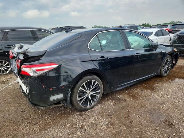 2020 TOYOTA CAMRY SE Hybrid
